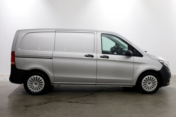 Mercedes-Benz Vito 114 CDI 136pk Compact 9G Automaat 2x Schuifdeur/LED/Camera/Navi/Inrichting 05-2022 Mercedes-Benz Vito 114 CDI 136pk Compact 9G Automaat 2x Schuifdeur/LED/Camera/Navi/Inrichting 05-2022