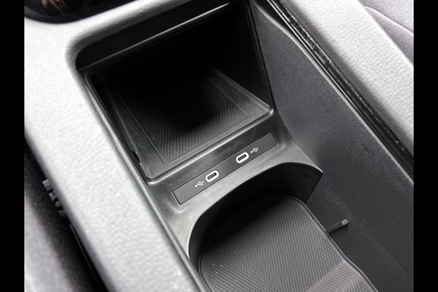 Volkswagen ID.4 Pro 77 kWh Ev Navi Carplay Keyless PDV V+A Climate Control DAB+ Lane Assist Adaptieve Cruise Volkswagen ID.4 Pro 77 kWh Ev Navi Carplay Keyless PDV V+A Climate Control DAB+ Lane Assist Adaptieve Cruise