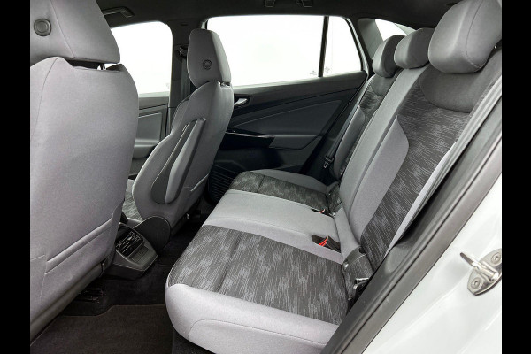 Volkswagen ID.4 Pro 77 kWh Ev Navi Carplay Keyless PDV V+A Climate Control DAB+ Lane Assist Adaptieve Cruise Volkswagen ID.4 Pro 77 kWh Ev Navi Carplay Keyless PDV V+A Climate Control DAB+ Lane Assist Adaptieve Cruise