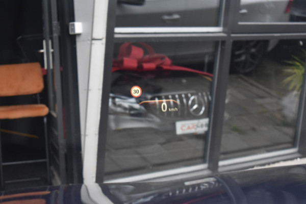 BMW 5 Serie M550i xDrive High Executive HUD Pano Lane ACC B&W Sfeer