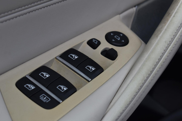 BMW 5 Serie M550i xDrive High Executive HUD Pano Lane ACC B&W Sfeer