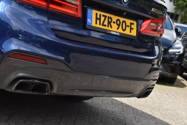 BMW 5 Serie M550i xDrive High Executive HUD Pano Lane ACC B&W Sfeer