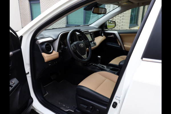 Toyota RAV4 2.5 Hybrid AWD Executive | Schuifdak | 360 Camera | Trekhaak Toyota RAV4 2.5 Hybrid AWD Executive | Schuifdak | 360 Camera | Trekhaak