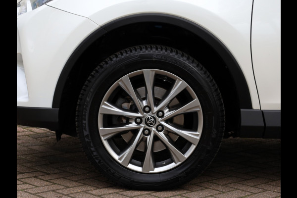 Toyota RAV4 2.5 Hybrid AWD Executive | Schuifdak | 360 Camera | Trekhaak Toyota RAV4 2.5 Hybrid AWD Executive | Schuifdak | 360 Camera | Trekhaak