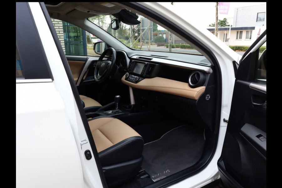 Toyota RAV4 2.5 Hybrid AWD Executive | Schuifdak | 360 Camera | Trekhaak Toyota RAV4 2.5 Hybrid AWD Executive | Schuifdak | 360 Camera | Trekhaak