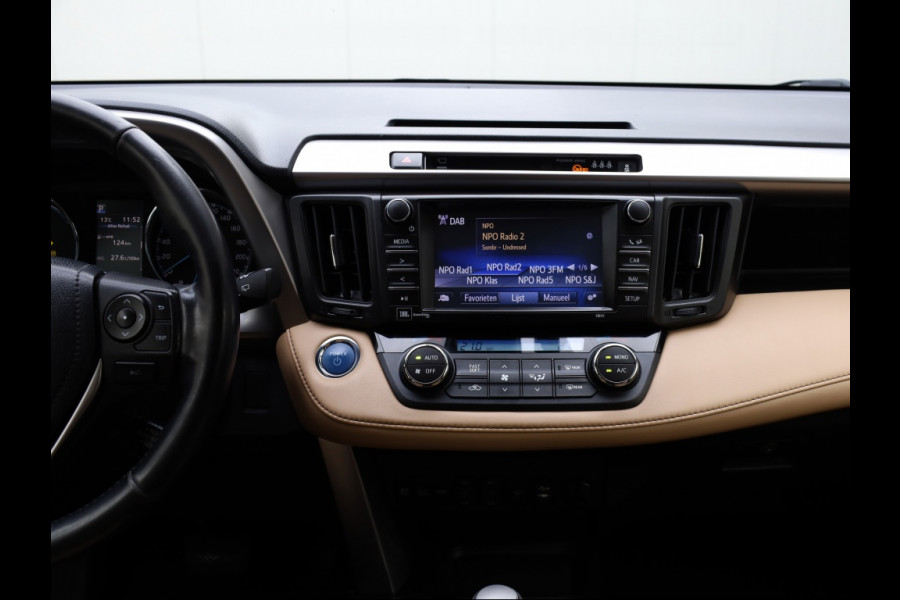 Toyota RAV4 2.5 Hybrid AWD Executive | Schuifdak | 360 Camera | Trekhaak Toyota RAV4 2.5 Hybrid AWD Executive | Schuifdak | 360 Camera | Trekhaak