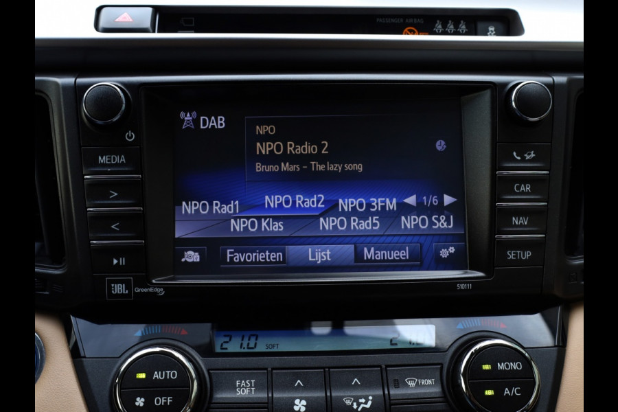 Toyota RAV4 2.5 Hybrid AWD Executive | Schuifdak | 360 Camera | Trekhaak Toyota RAV4 2.5 Hybrid AWD Executive | Schuifdak | 360 Camera | Trekhaak