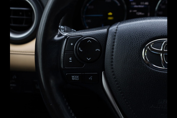 Toyota RAV4 2.5 Hybrid AWD Executive | Schuifdak | 360 Camera | Trekhaak Toyota RAV4 2.5 Hybrid AWD Executive | Schuifdak | 360 Camera | Trekhaak