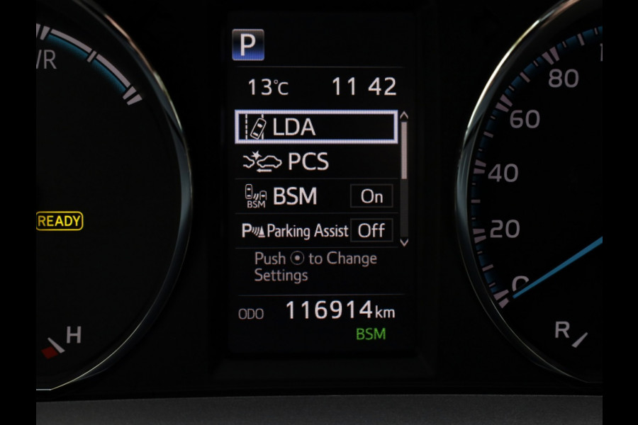 Toyota RAV4 2.5 Hybrid AWD Executive | Schuifdak | 360 Camera | Trekhaak Toyota RAV4 2.5 Hybrid AWD Executive | Schuifdak | 360 Camera | Trekhaak