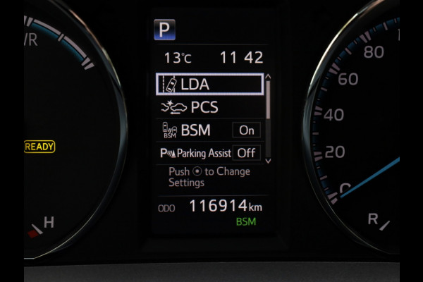 Toyota RAV4 2.5 Hybrid AWD Executive | Schuifdak | 360 Camera | Trekhaak Toyota RAV4 2.5 Hybrid AWD Executive | Schuifdak | 360 Camera | Trekhaak