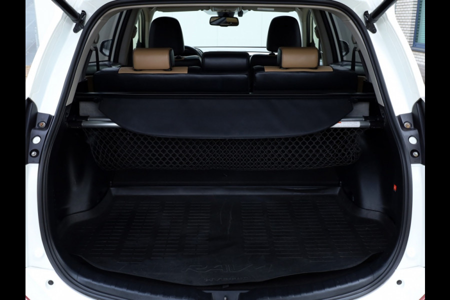 Toyota RAV4 2.5 Hybrid AWD Executive | Schuifdak | 360 Camera | Trekhaak Toyota RAV4 2.5 Hybrid AWD Executive | Schuifdak | 360 Camera | Trekhaak