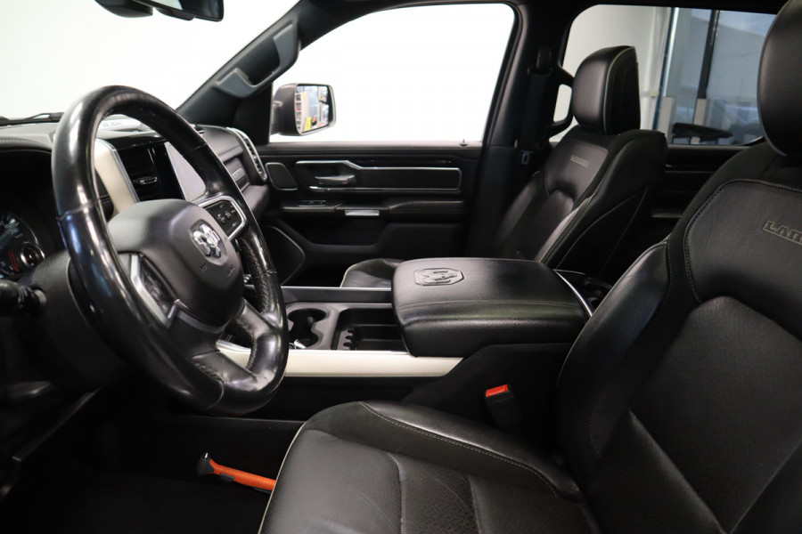 Dodge Ram 1500 5.7 V8 4x4 Crew Cab Laramie LED Cruise/Climate Panoramadak Luchtvering! Dodge Ram 1500 5.7 V8 4x4 Crew Cab Laramie LED Cruise/Climate Panoramadak Luchtvering!