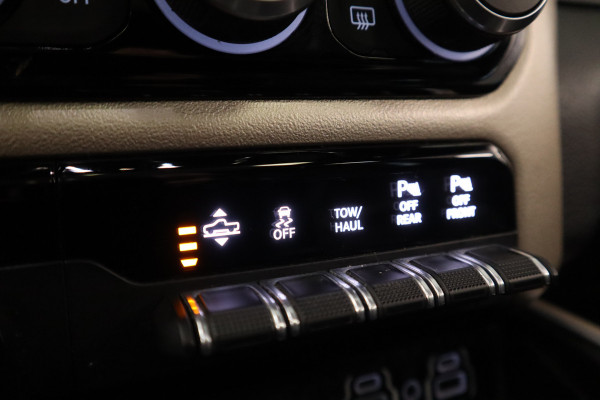 Dodge Ram 1500 5.7 V8 4x4 Crew Cab Laramie LED Cruise/Climate Panoramadak Luchtvering! Dodge Ram 1500 5.7 V8 4x4 Crew Cab Laramie LED Cruise/Climate Panoramadak Luchtvering!