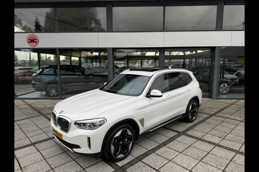 BMW iX3 High Executive 80 kWh | Trekhaak | Panorama | Leder | Navi | 360 Camera | BMW iX3 High Executive 80 kWh | Trekhaak | Panorama | Leder | Navi | 360 Camera |