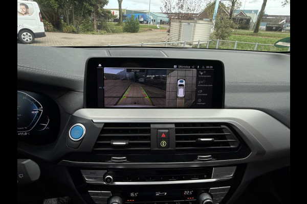 BMW iX3 High Executive 80 kWh | Trekhaak | Panorama | Leder | Navi | 360 Camera | BMW iX3 High Executive 80 kWh | Trekhaak | Panorama | Leder | Navi | 360 Camera |