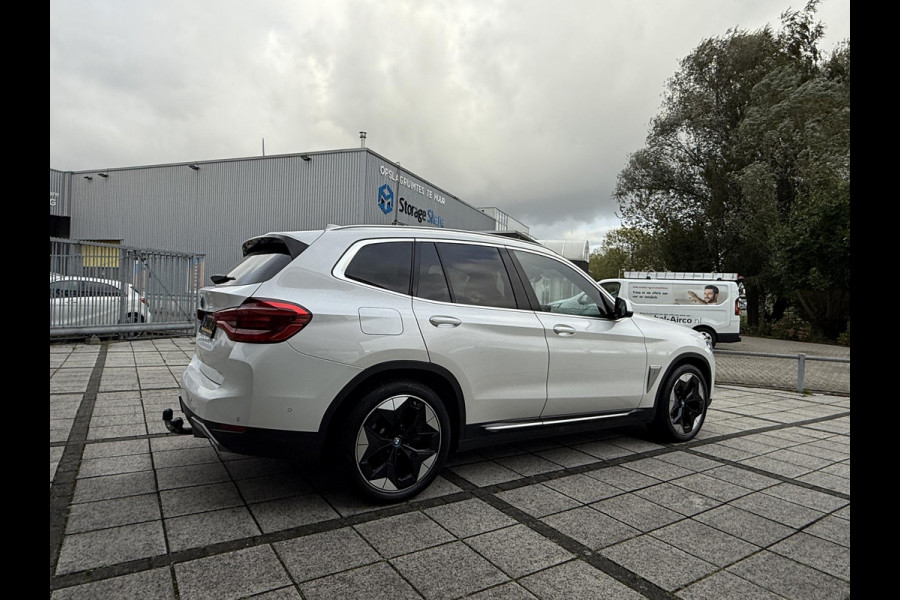 BMW iX3 High Executive 80 kWh | Trekhaak | Panorama | Leder | Navi | 360 Camera | BMW iX3 High Executive 80 kWh | Trekhaak | Panorama | Leder | Navi | 360 Camera |