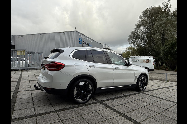 BMW iX3 High Executive 80 kWh | Trekhaak | Panorama | Leder | Navi | 360 Camera | BMW iX3 High Executive 80 kWh | Trekhaak | Panorama | Leder | Navi | 360 Camera |