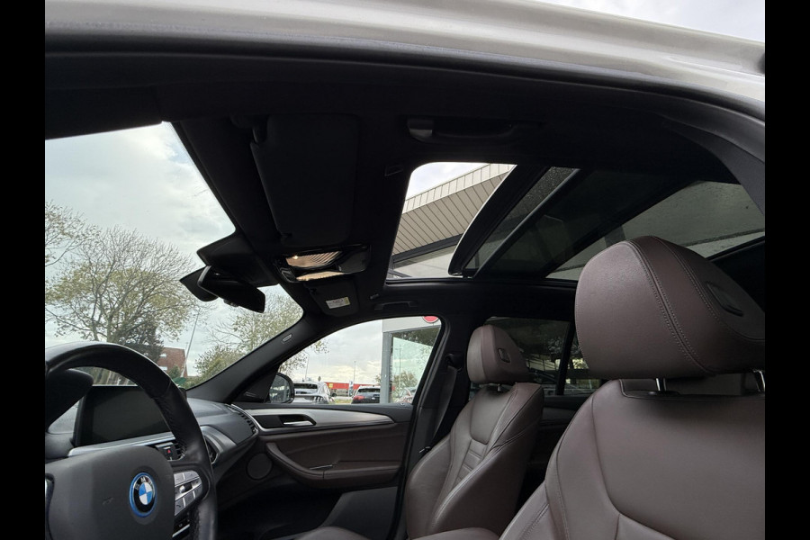 BMW iX3 High Executive 80 kWh | Trekhaak | Panorama | Leder | Navi | 360 Camera | BMW iX3 High Executive 80 kWh | Trekhaak | Panorama | Leder | Navi | 360 Camera |