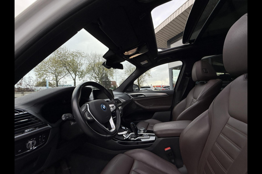 BMW iX3 High Executive 80 kWh | Trekhaak | Panorama | Leder | Navi | 360 Camera | BMW iX3 High Executive 80 kWh | Trekhaak | Panorama | Leder | Navi | 360 Camera |
