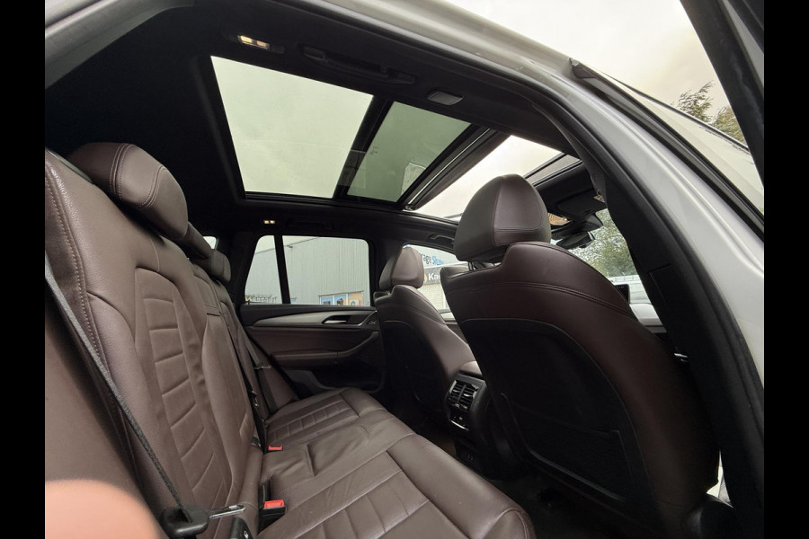 BMW iX3 High Executive 80 kWh | Trekhaak | Panorama | Leder | Navi | 360 Camera | BMW iX3 High Executive 80 kWh | Trekhaak | Panorama | Leder | Navi | 360 Camera |