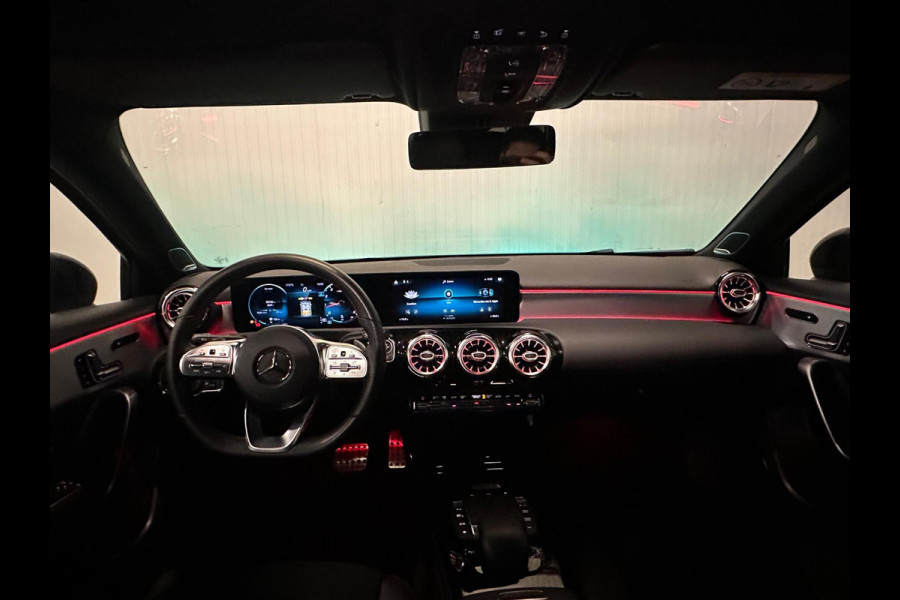Mercedes-Benz A-Klasse 180 Premium Plus | PANO | MEMORY SEATS | AMG | AMBIENCE