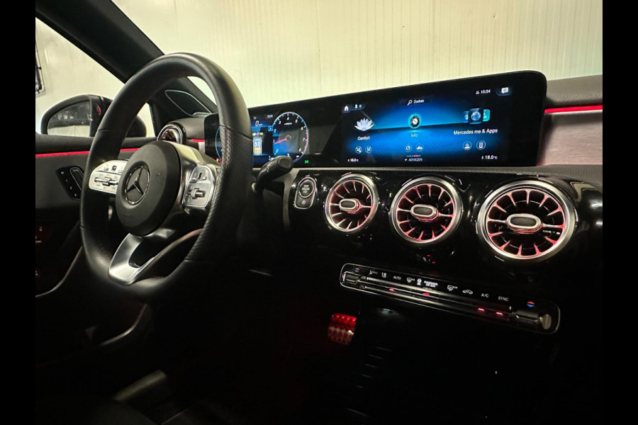Mercedes-Benz A-Klasse 180 Premium Plus | PANO | MEMORY SEATS | AMG | AMBIENCE