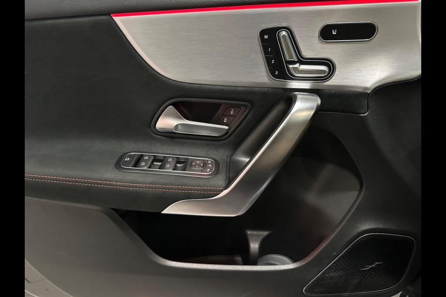 Mercedes-Benz A-Klasse 180 Premium Plus | PANO | MEMORY SEATS | AMG | AMBIENCE