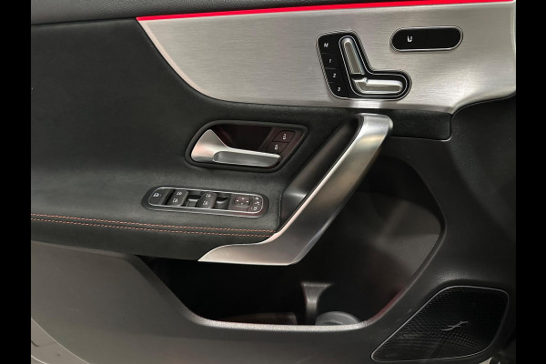 Mercedes-Benz A-Klasse 180 Premium Plus | PANO | MEMORY SEATS | AMG | AMBIENCE
