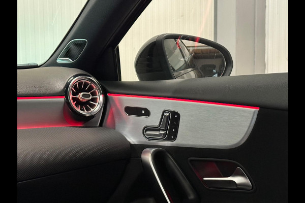 Mercedes-Benz A-Klasse 180 Premium Plus | PANO | MEMORY SEATS | AMG | AMBIENCE
