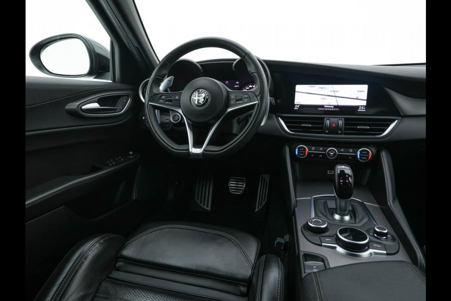 Alfa Romeo Giulia 2.0T B-Tech (INCL-BTW) Aut. *LUXURY-LEATHER | XENON | ADAPTIVE-CRUISE | MEMORY-PACK | HEATED-SPORTSEATS | KEYLESS | CAMERA | NAVI-FULLMAP | DAB+ | SHIFT-PADDLES | PRIVACY-GLASS | ECC | 18"ALU* Alfa Romeo Giulia 2.0T B-Tech (INCL-BTW) Aut. *LUXURY-LEATHER | XENON | ADAPTIVE-CRUISE | MEMORY-PACK | HEATED-SPORTSEATS | KEYLESS | CAMERA | NAVI-FULLMAP | DAB+ | SHIFT-PADDLES | PRIVACY-GLASS | ECC | 18"ALU*