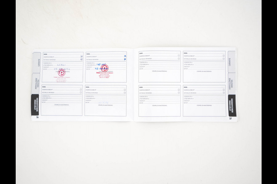 Alfa Romeo Giulia 2.0T B-Tech (INCL-BTW) Aut. *LUXURY-LEATHER | XENON | ADAPTIVE-CRUISE | MEMORY-PACK | HEATED-SPORTSEATS | KEYLESS | CAMERA | NAVI-FULLMAP | DAB+ | SHIFT-PADDLES | PRIVACY-GLASS | ECC | 18"ALU* Alfa Romeo Giulia 2.0T B-Tech (INCL-BTW) Aut. *LUXURY-LEATHER | XENON | ADAPTIVE-CRUISE | MEMORY-PACK | HEATED-SPORTSEATS | KEYLESS | CAMERA | NAVI-FULLMAP | DAB+ | SHIFT-PADDLES | PRIVACY-GLASS | ECC | 18"ALU*