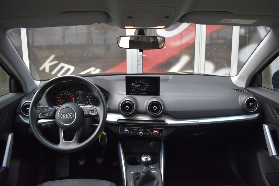 Audi Q2 30 TFSI Sport S line Edition / Parkeersensoren / LED / Multimedia / Cruise Control / Navigatie