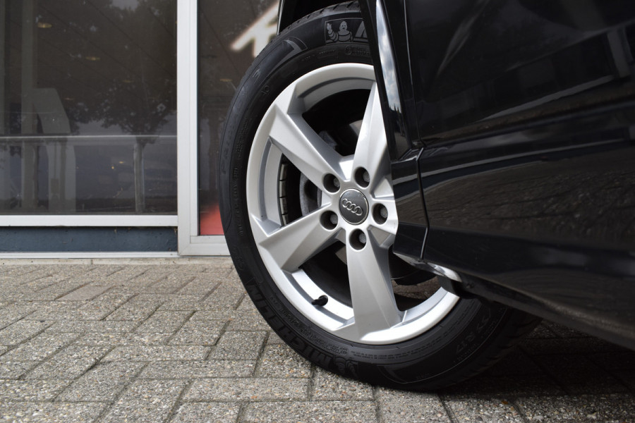 Audi Q2 30 TFSI Sport S line Edition / Parkeersensoren / LED / Multimedia / Cruise Control / Navigatie