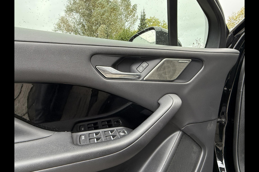 Jaguar I-PACE EV400 Business SE 90 kWh | Navi | Panorama | Leder | Camera Jaguar I-PACE EV400 Business SE 90 kWh | Navi | Panorama | Leder | Camera