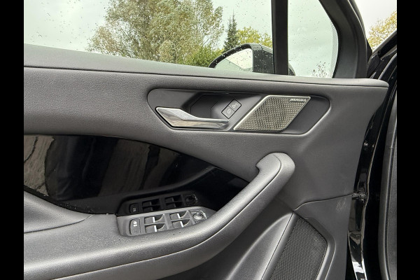 Jaguar I-PACE EV400 Business SE 90 kWh | Navi | Panorama | Leder | Camera Jaguar I-PACE EV400 Business SE 90 kWh | Navi | Panorama | Leder | Camera