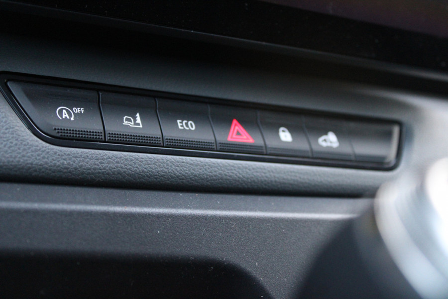 Renault Master T35 2.0 dCi 170pk L2H2 Extra DC - Navigatie - Camera - 270 gr deuren - Parkeersensoren - Draadloos laden - Rijklaar