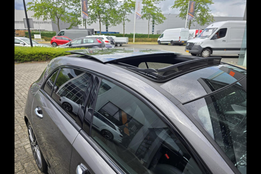 Mercedes-Benz A-Klasse 200 Premium Plus|NL AUTO!|AMG|PANO|MEMORY Mercedes-Benz A-Klasse 200 Premium Plus|NL AUTO!|AMG|PANO|MEMORY