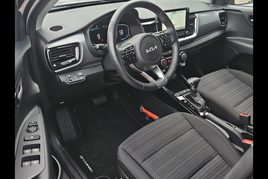 Kia Stonic 1.0 T-GDi MHEV DynamicPlusLine | Automaat | Stoel- en Stuurverwarming | Navi | Cimate Control | Cruise Control | Key-less | Kia Stonic 1.0 T-GDi MHEV DynamicPlusLine | Automaat | Stoel- en Stuurverwarming | Navi | Cimate Control | Cruise Control | Key-less |