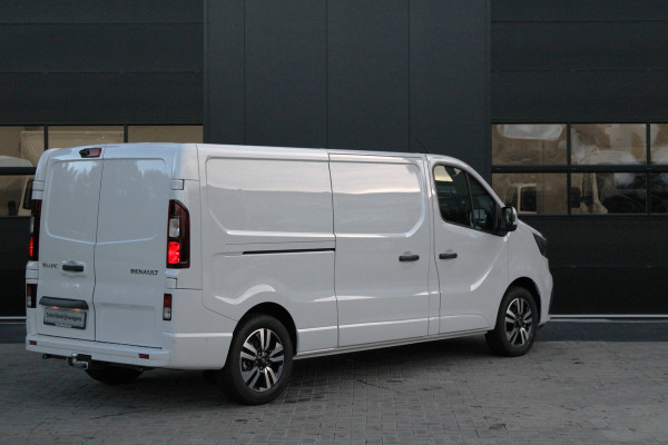 Renault Trafic 2.0 Blue dCi 170 T30 L2H1 Extra 170pk - 2x Schuifdeur - Betimmering - Stoelverwarming - Trekhaak - Camera - LED - Blind Spot - R