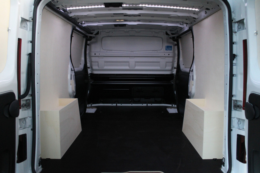 Renault Trafic 2.0 Blue dCi 170 T30 L2H1 Extra 170pk - 2x Schuifdeur - Betimmering - Stoelverwarming - Trekhaak - Camera - LED - Blind Spot - R