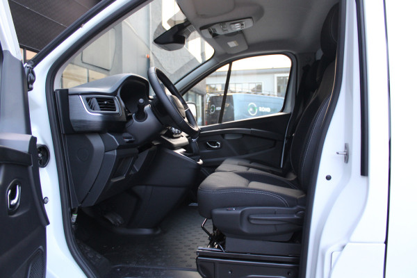 Renault Trafic 2.0 Blue dCi 170 T30 L2H1 Extra 170pk - 2x Schuifdeur - Betimmering - Stoelverwarming - Trekhaak - Camera - LED - Blind Spot - R