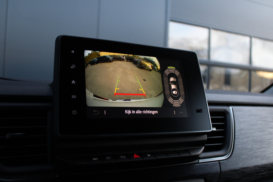 Renault Trafic 2.0 Blue dCi 170 T30 L2H1 Extra 170pk - 2x Schuifdeur - Betimmering - Stoelverwarming - Trekhaak - Camera - LED - Blind Spot - R