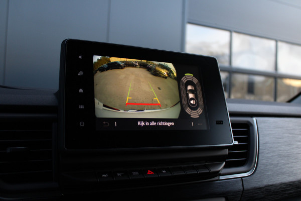 Renault Trafic 2.0 Blue dCi 170 T30 L2H1 Extra 170pk - 2x Schuifdeur - Betimmering - Stoelverwarming - Trekhaak - Camera - LED - Blind Spot - R