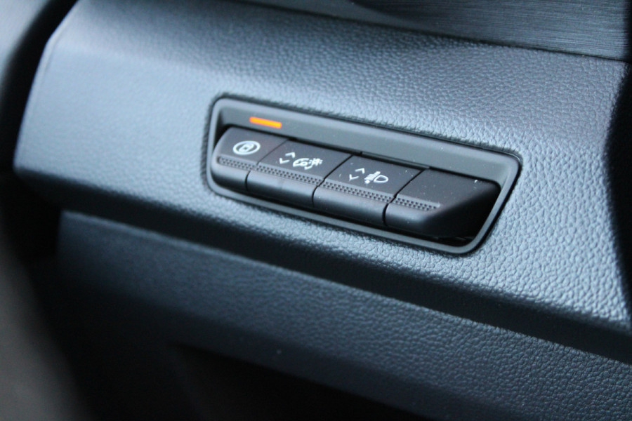 Renault Trafic 2.0 Blue dCi 170 T30 L2H1 Extra 170pk - 2x Schuifdeur - Betimmering - Stoelverwarming - Trekhaak - Camera - LED - Blind Spot - R