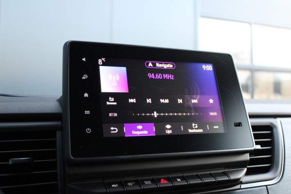 Renault Trafic 2.0 Blue dCi 170 T30 L2H1 Extra 170pk - 2x Schuifdeur - Betimmering - Stoelverwarming - Trekhaak - Camera - LED - Blind Spot - R