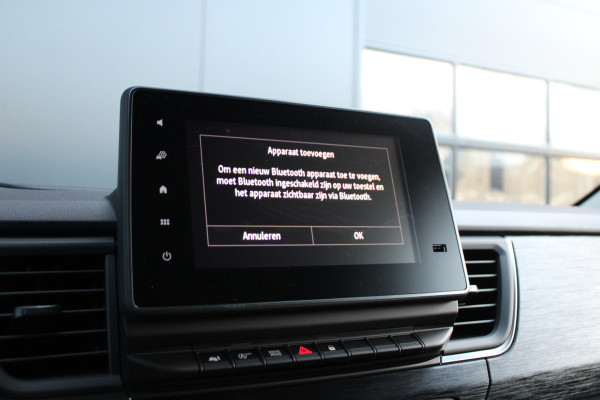 Renault Trafic 2.0 Blue dCi 170 T30 L2H1 Extra 170pk - 2x Schuifdeur - Betimmering - Stoelverwarming - Trekhaak - Camera - LED - Blind Spot - R