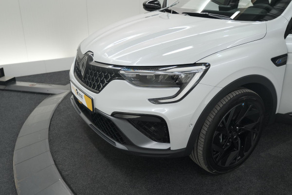 Renault Arkana 1.6 E-Tech hybrid 145 Esprit Alpine | 360 Camera | Adaptieve Cruise Control | Pack Winter | Dodehoekdetectie Renault Arkana 1.6 E-Tech hybrid 145 Esprit Alpine | 360 Camera | Adaptieve Cruise Control | Pack Winter | Dodehoekdetectie