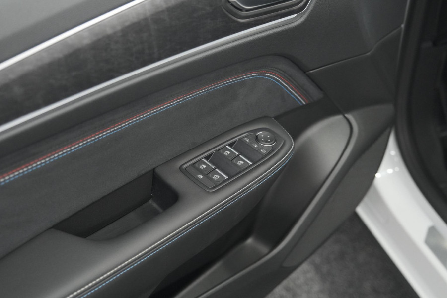 Renault Arkana 1.6 E-Tech hybrid 145 Esprit Alpine | 360 Camera | Adaptieve Cruise Control | Pack Winter | Dodehoekdetectie Renault Arkana 1.6 E-Tech hybrid 145 Esprit Alpine | 360 Camera | Adaptieve Cruise Control | Pack Winter | Dodehoekdetectie