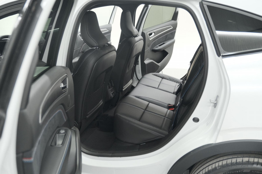 Renault Arkana 1.6 E-Tech hybrid 145 Esprit Alpine | 360 Camera | Adaptieve Cruise Control | Pack Winter | Dodehoekdetectie Renault Arkana 1.6 E-Tech hybrid 145 Esprit Alpine | 360 Camera | Adaptieve Cruise Control | Pack Winter | Dodehoekdetectie