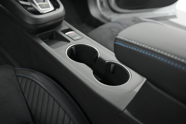 Renault Arkana 1.6 E-Tech hybrid 145 Esprit Alpine | 360 Camera | Adaptieve Cruise Control | Pack Winter | Dodehoekdetectie Renault Arkana 1.6 E-Tech hybrid 145 Esprit Alpine | 360 Camera | Adaptieve Cruise Control | Pack Winter | Dodehoekdetectie